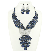 TEARDROPS CRYSTAL CLUSTER BIB NECKLACE SET